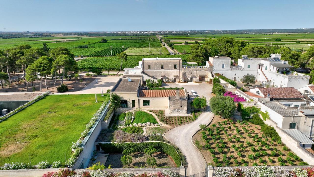 Emera Wine Resort By Raro Villas Lizzano  Exterior foto