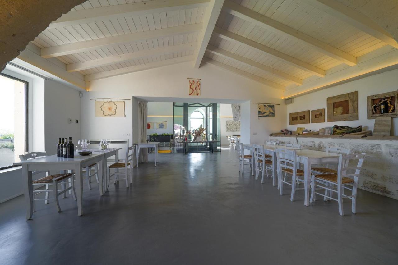 Emera Wine Resort By Raro Villas Lizzano  Exterior foto